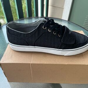 Cesario lo Xvi black pinstripe